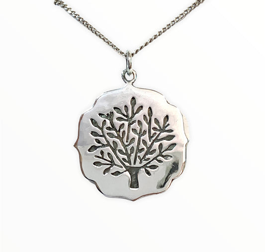 Baroque Shaped Familly Tree Pendant